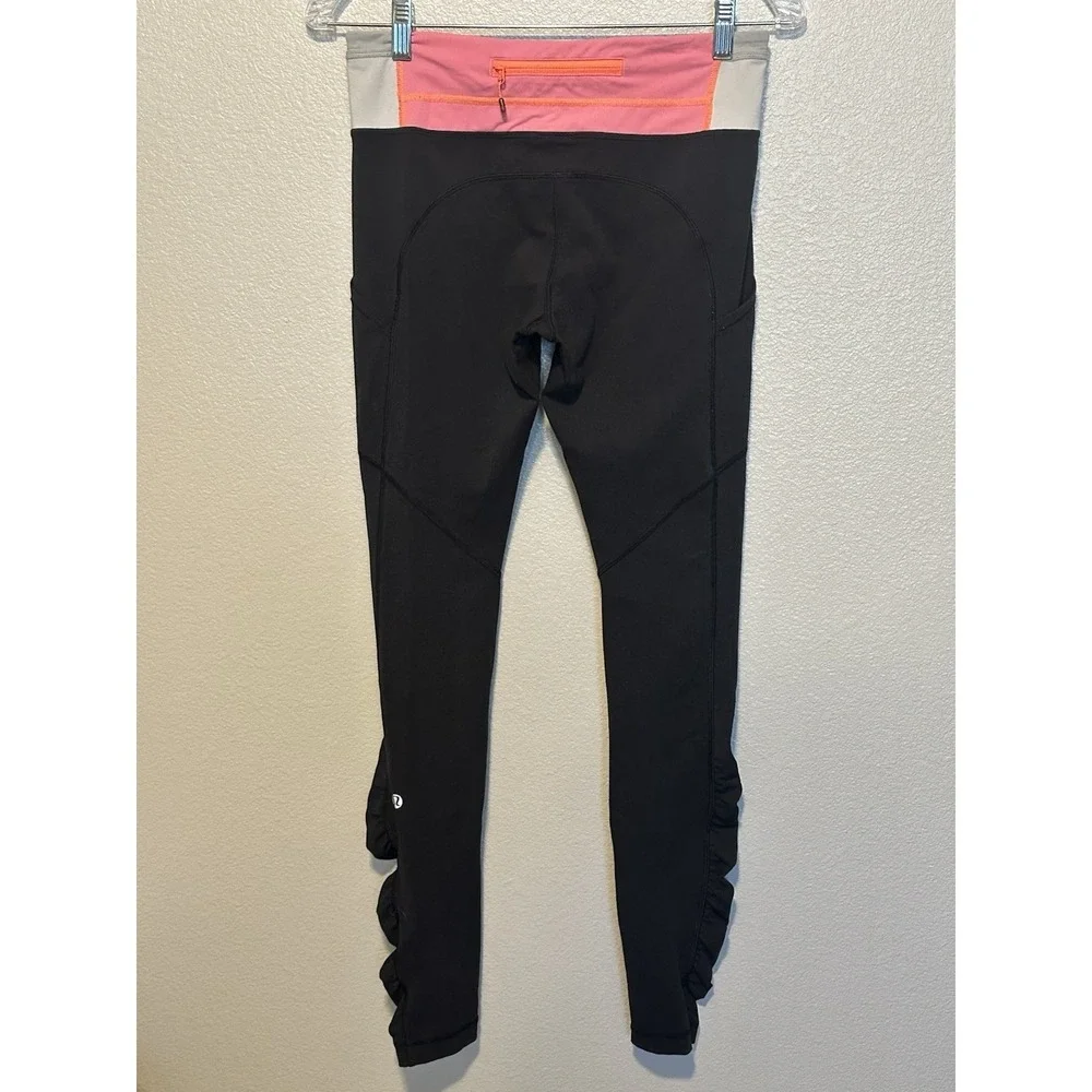 LULULEMON Speed Tight Black Ruched Leggings Pockets Size 6‎ Striped Waistband